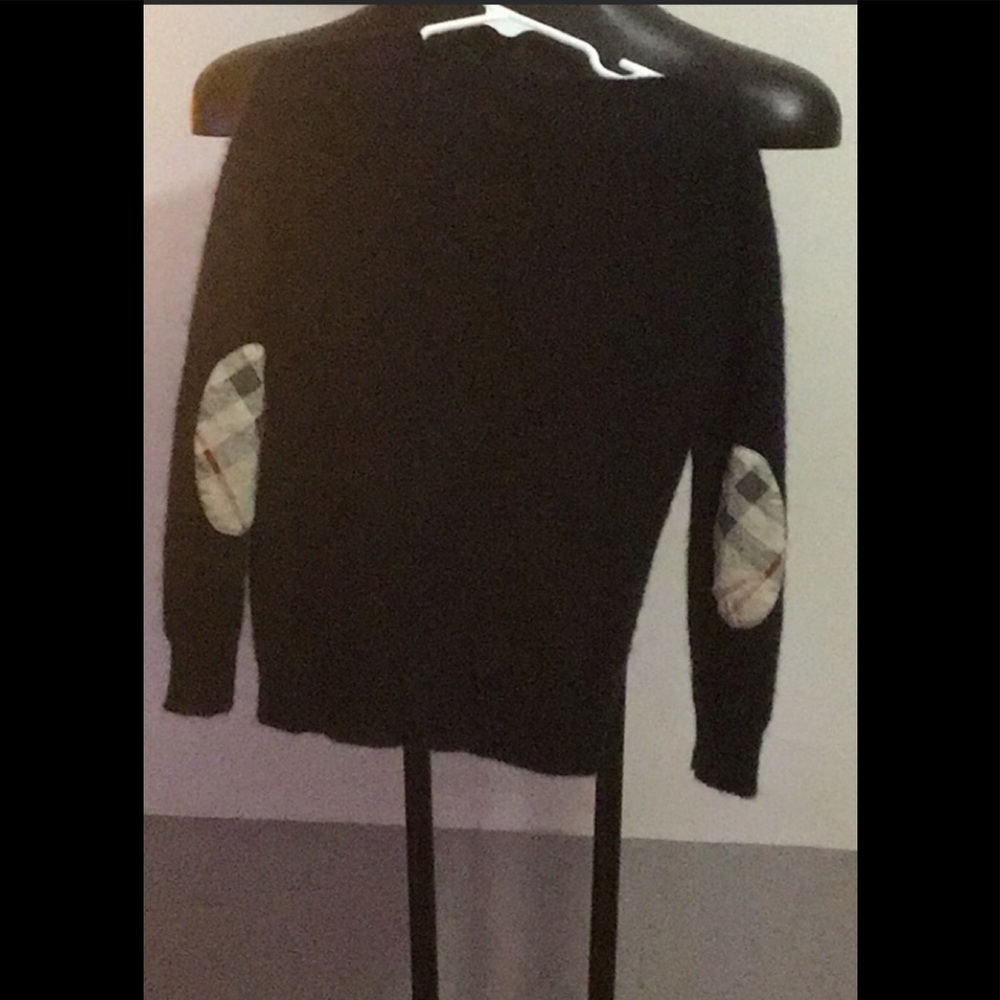 Authentic Burberry cashmere sweater💕